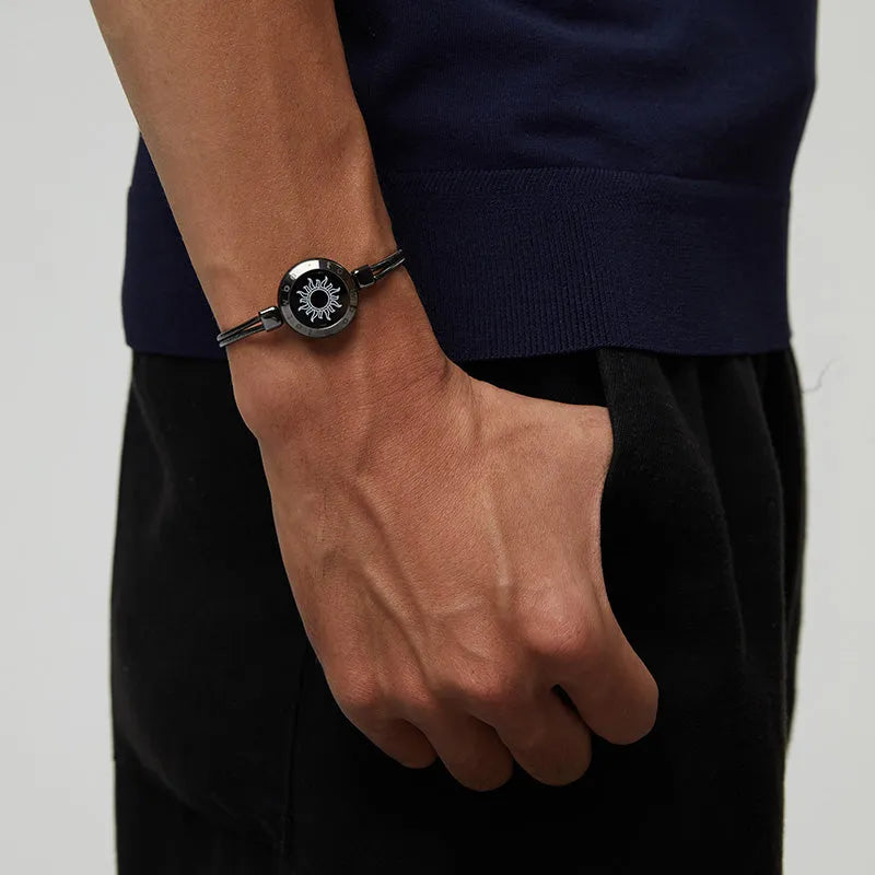 TOTWOO Long Distance Touch Bracelets for Couples, Vibration & Light up for Love Couples Bracelets | Long Distance Relationship Gifts for friend Bluetooth Pairing Jewelry